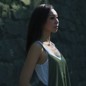 三角裤阴部鼓起图片大全
